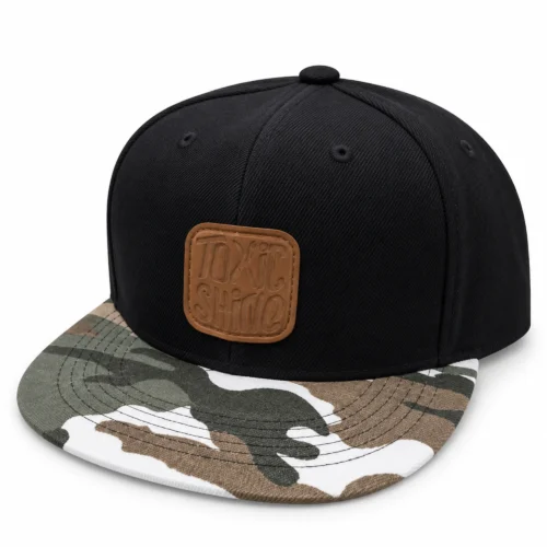 TOXIC SHINE - INDUMENTARIA - GORRA - NEGRA VISERA CAMUFLADA